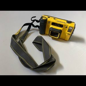 Minolta Weathermatic Dual 35 Film Camera